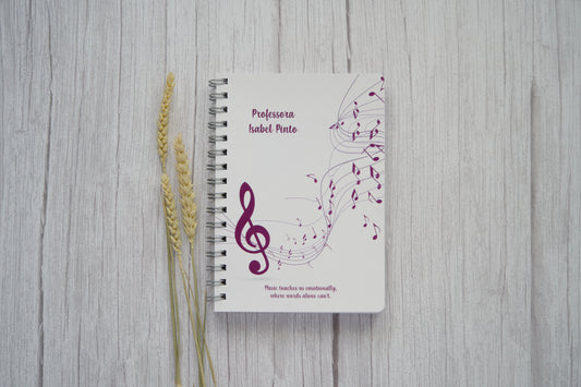 agenda personalizada com nome e elementos musicais