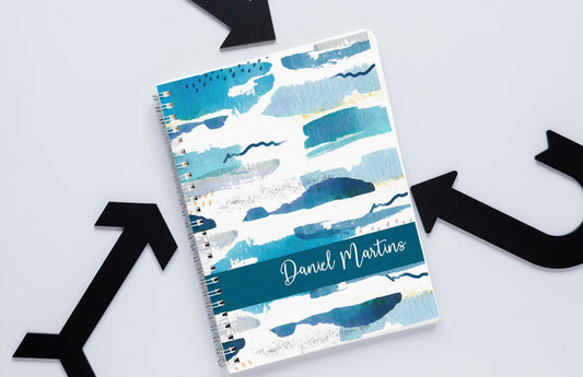 agenda personalizada com nome e pinceladas de aguarela azul