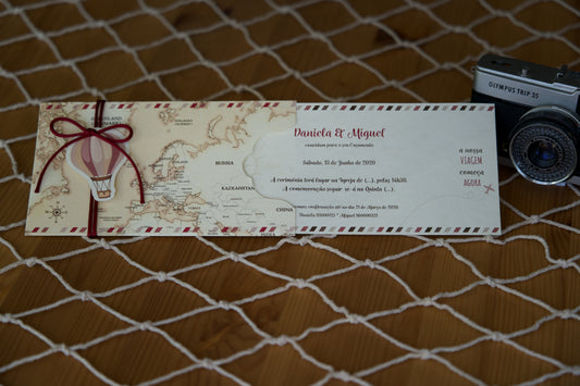 convite de casamento com mapa mundi