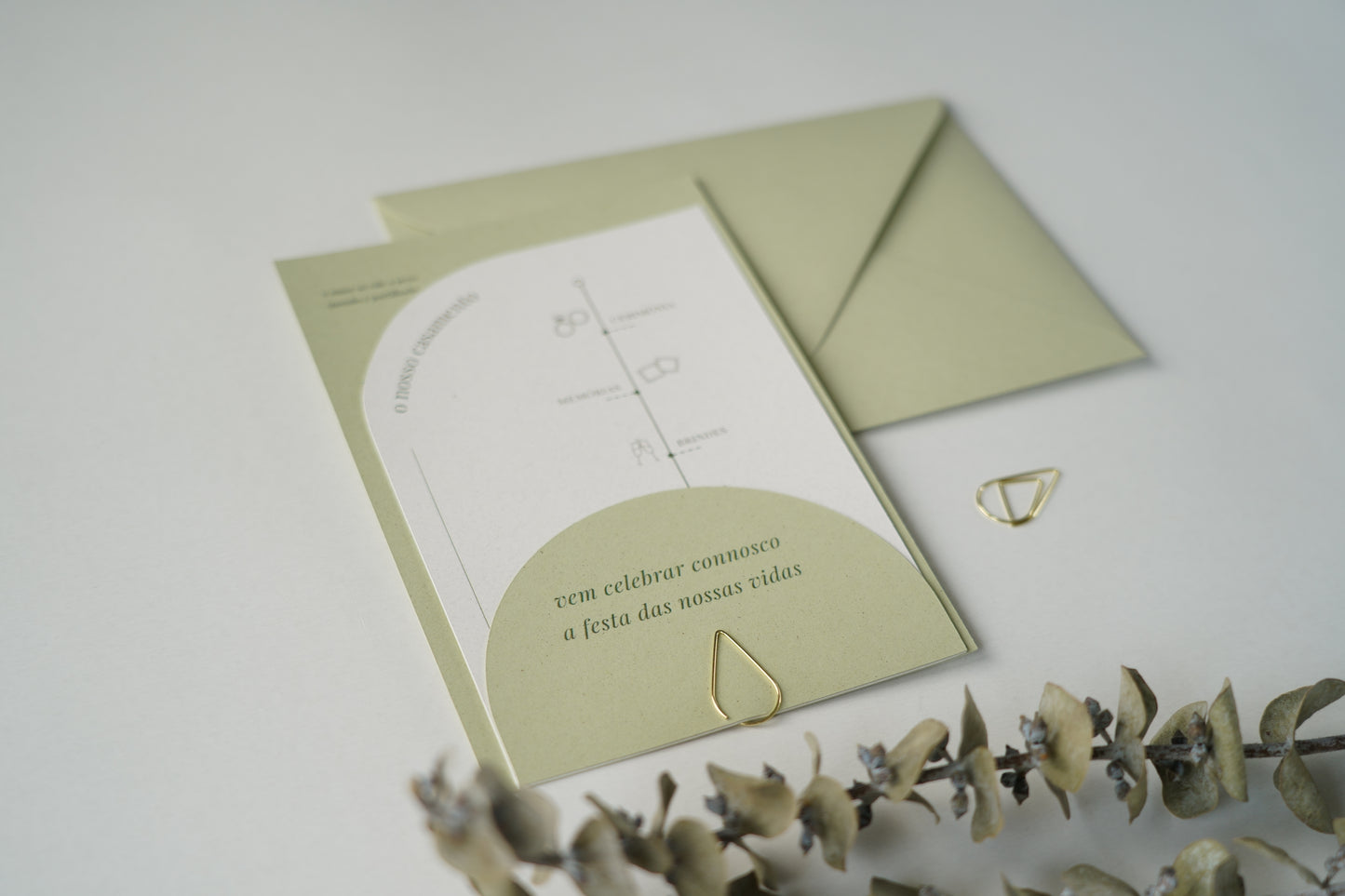 convite de casamento minimalista moderno em três peças