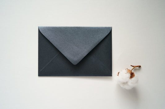 envelope preto para convites