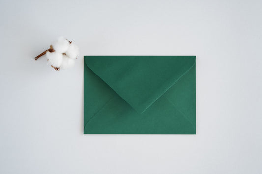 envelope verde escuro para convites