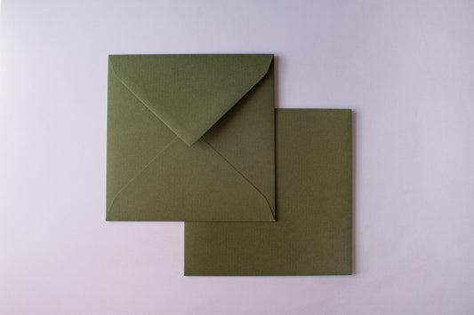 envelope verde oliva para convites