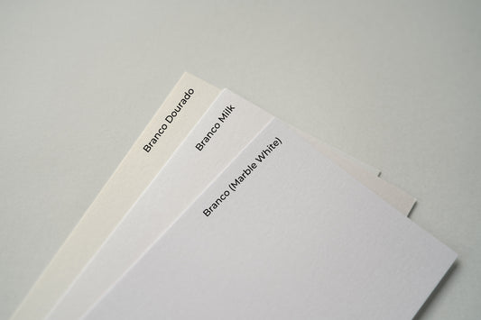 papel branco para convites de casamento varios tons