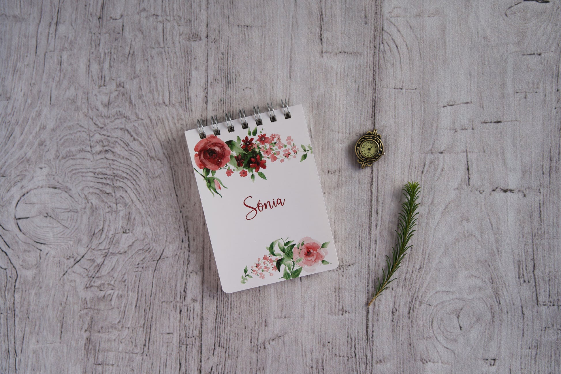 Bloco de notas A6 personalizado com nome — capa Rosas em aguarela