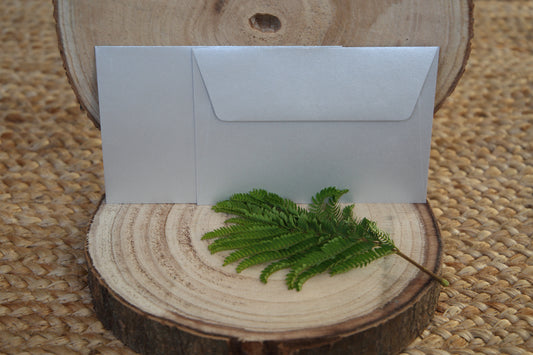 envelope prateado para convites