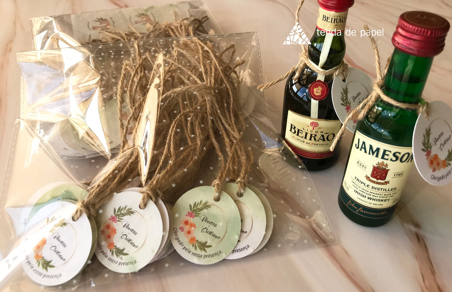 Pack de 30 etiquetas personalizadas em cartolina branca